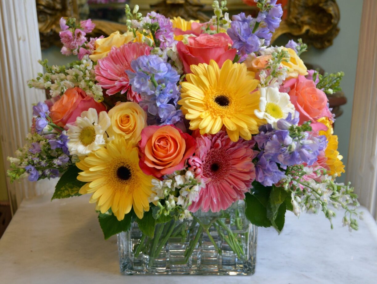 DIY Spring Flower Arrangement Ideas